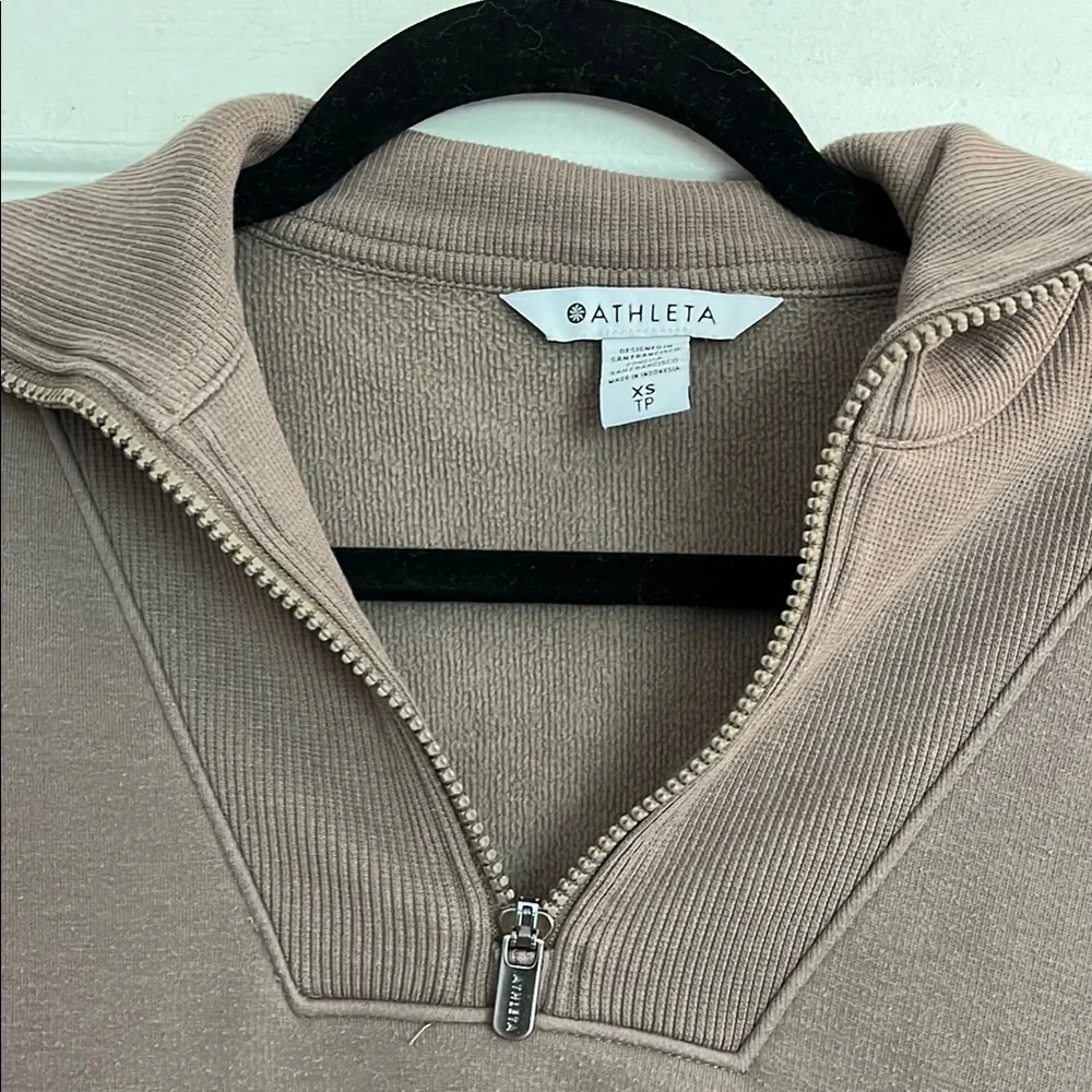 Athleta pullover - Picture 2 of 3